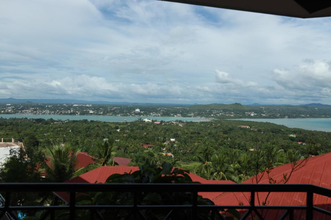 Bohol Plaza Mountain Resort And Restaurant Дауис Экстерьер фото